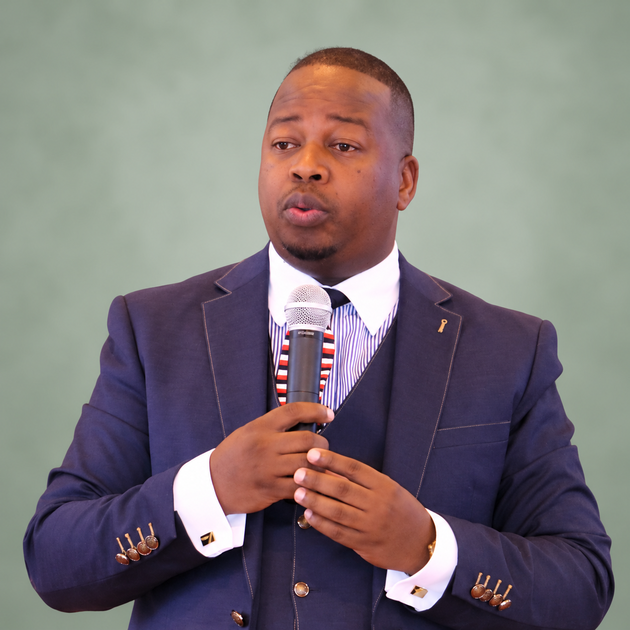 Manyabolo Managing Director